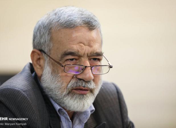 اعمال حاکمیت در فضای مجازی و شبکههای نمایش خانگی با قدرت ادامه یابد